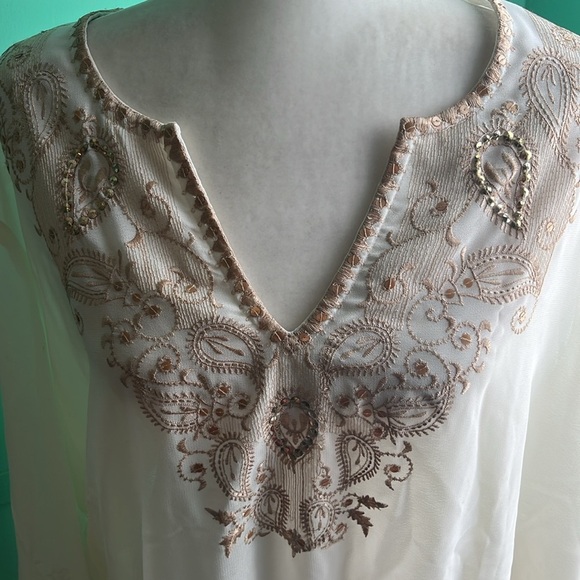 Colleen Lopez My Favorite Things embroidered cover up - Picture 2 of 13